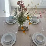 Two Bedroom Deluxe Sea View Guest Διαμέρισμα Ίνισμορ