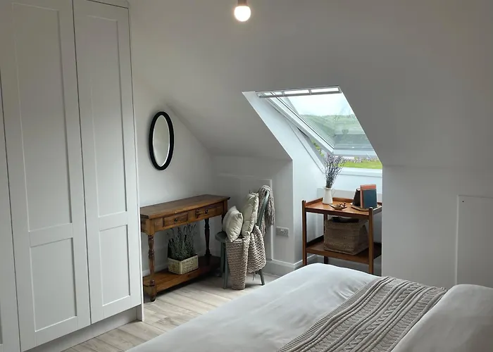 Apartment Two Bedroom Deluxe Sea View Guest Inis Mor